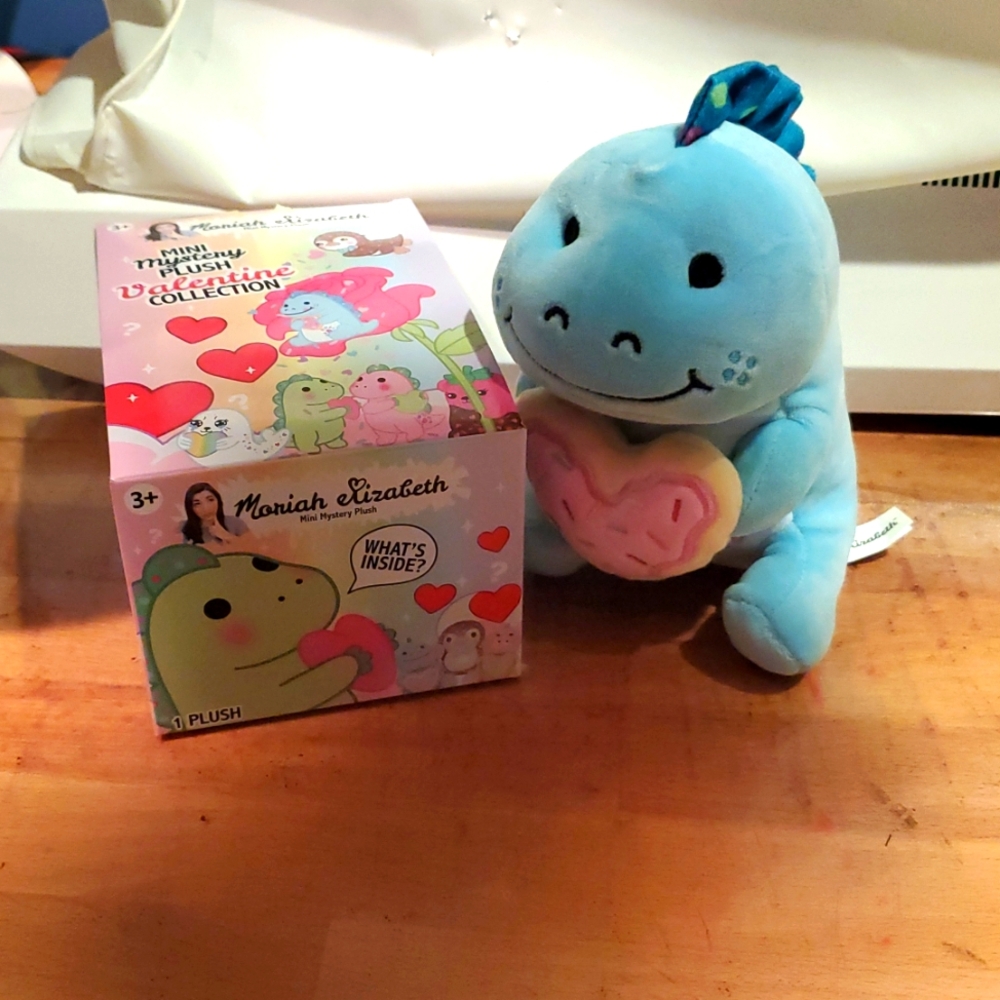 Moriah Elizabeth Mystery Plush Valentine Collection Derp